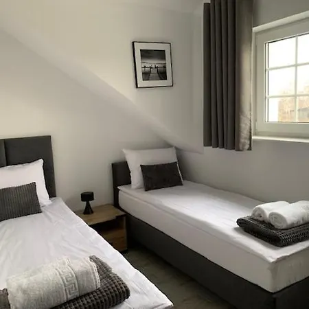 Maly Port-ilawa - Jezioro - Plaza - Marina Priv - 5 Pokoi Vip - Czysto Na 10 아파트 이아와