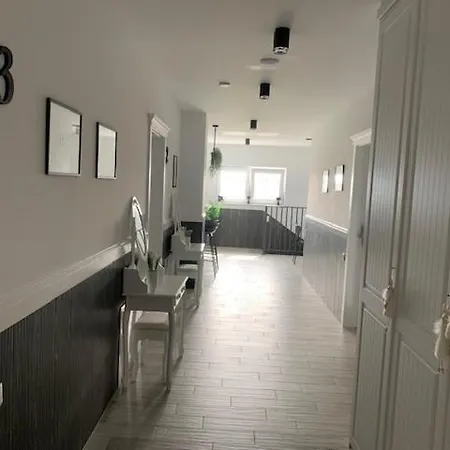 Maly Port-ilawa - Jezioro - Plaza - Marina Priv - 5 Pokoi Vip - Czysto Na 10 아파트 이아와