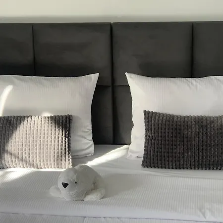 Maly Port-ilawa - Jezioro - Plaza - Marina Priv - 5 Pokoi Vip - Czysto Na 10 *