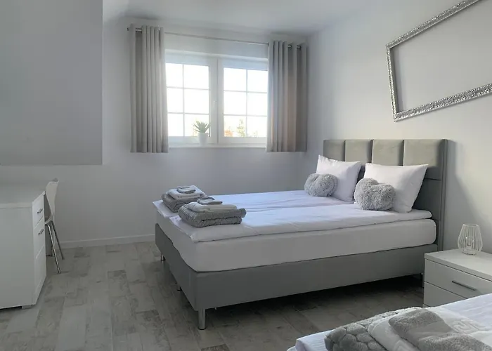 Maly Port-ilawa - Jezioro - Plaza - Marina Priv - 5 Pokoi Vip - Czysto Na 10