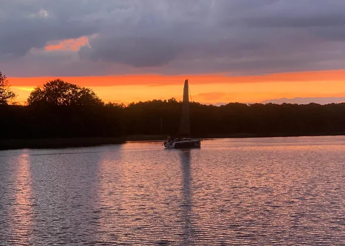 Apartment Maly Port-ilawa - Jezioro - Plaza - Marina Priv - 5 Pokoi Vip - Czysto Na 10