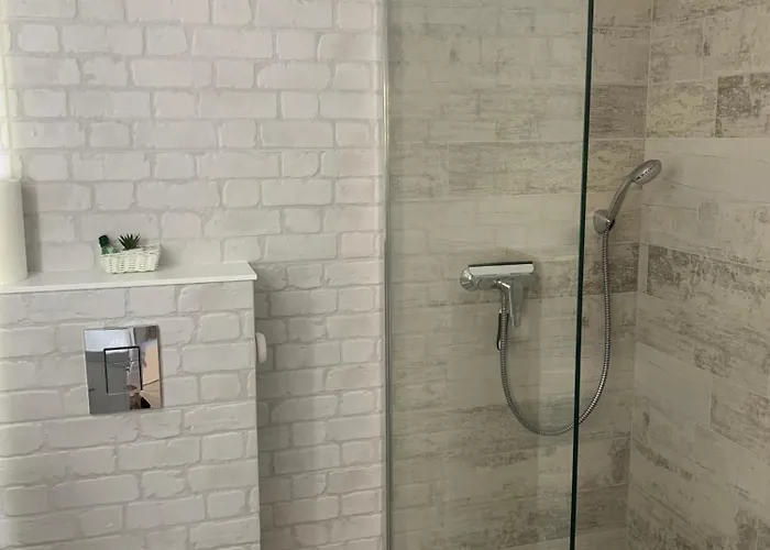 Maly Port-ilawa - Jezioro - Plaza - Marina Priv - 5 Pokoi Vip - Czysto Na 10